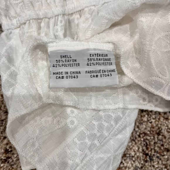 Rebellion White Cropped Top - Picture 3 of 3